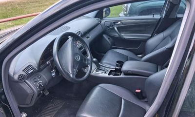 2004 Mercedes-Benz C-Class C240