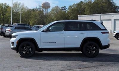 2023 Jeep Grand Wagoneer Series III