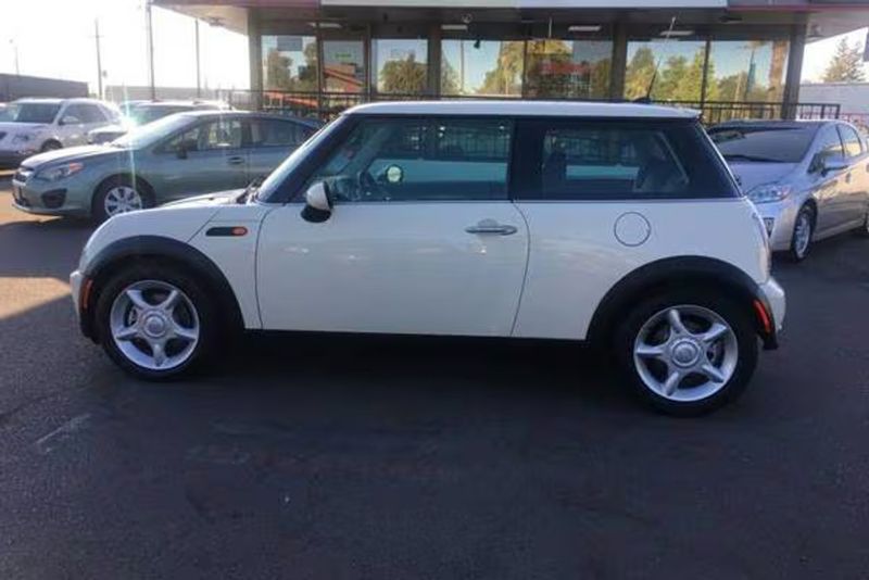 2006 Mini Cooper — a typically priced live listing