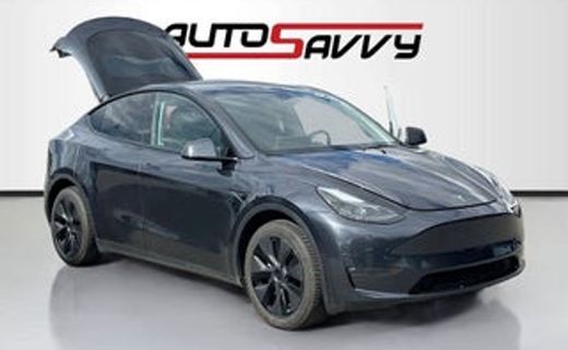 2025 Tesla Model Y Long Range