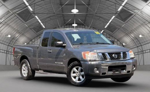 2014 Nissan Titan SV
