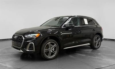 2025 Audi Q5 E S Line Quattro