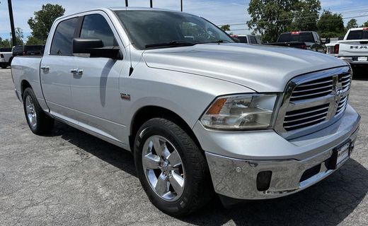 2016 Ram 1500 SLT