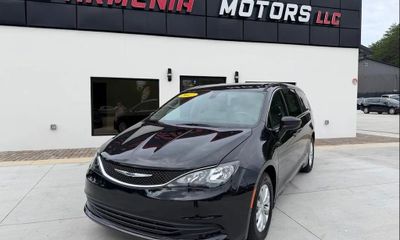 2017 Chrysler Pacifica Touring