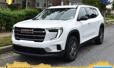 2025 GMC Acadia Elevation