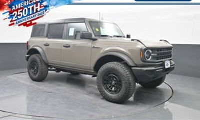 2026 Ford Bronco Base
