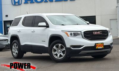 2019 GMC Acadia SLE 1