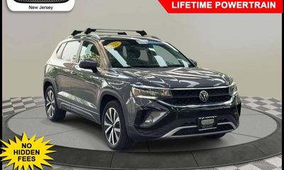 2022 Volkswagen Taos 4Motion SE