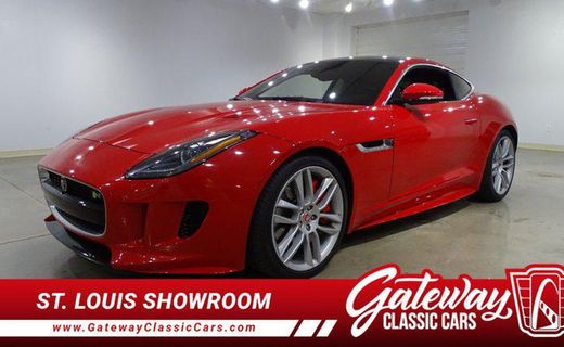 2016 Jaguar F-Type R