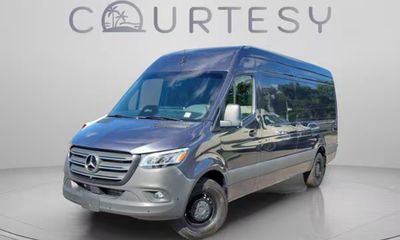 2025 Mercedes-Benz Sprinter 907 VS30
