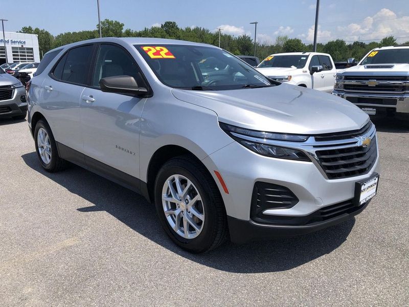 2022 Chevrolet Equinox — a typically priced live listing