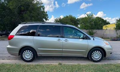 2007 Toyota Sienna LE