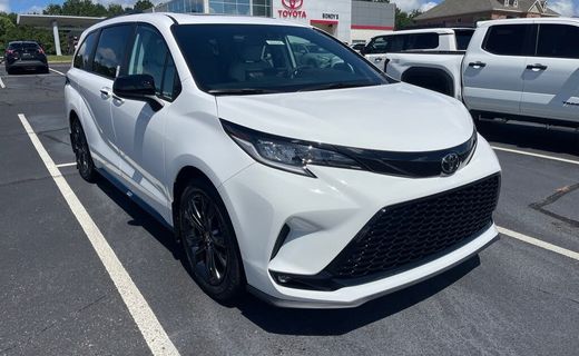 2026 Toyota Sienna XSE