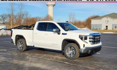 2026 GMC Sierra SLE