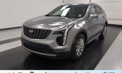 2023 Cadillac XT4 Premium Luxury