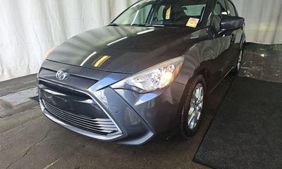 2017 Toyota Yaris IA Base
