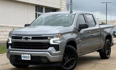 2024 Chevrolet Silverado RST