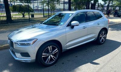 2018 Volvo XC60 Momentum