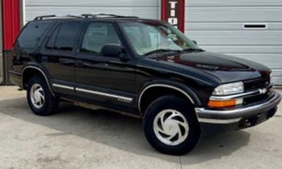 2001 Chevrolet Blazer LT 4 Door