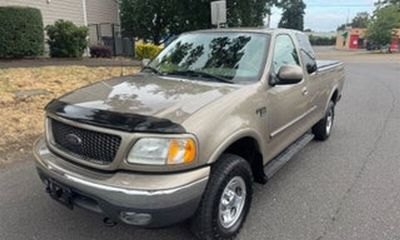 2003 Ford F-150 XLT