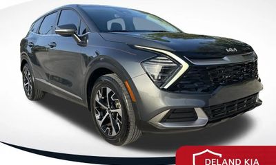 2024 Kia Sportage EX