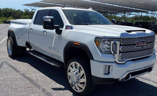 2022 GMC Sierra HD Denali