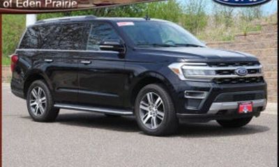 2024 Ford Expedition XLT