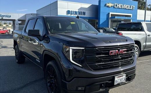 2023 GMC Sierra Elevation