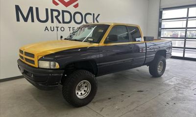 1999 Dodge RAM Club CAB 139