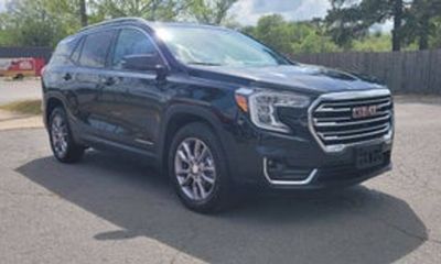 2023 GMC Terrain SLT