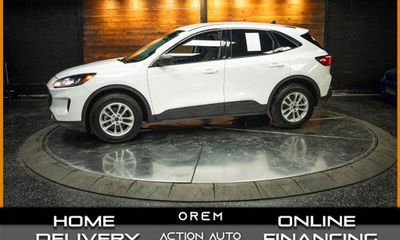 2022 Ford Escape SE Fhev