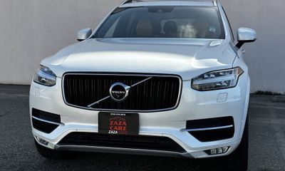 2017 Volvo XC90 Momentum