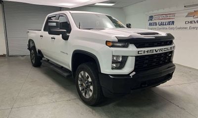 2022 Chevrolet Silverado HD Custom