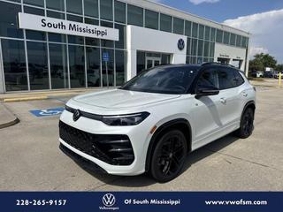 2026 Volkswagen Tiguan SE Black