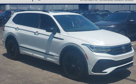 2024 Volkswagen Tiguan 4MOTION SE Black