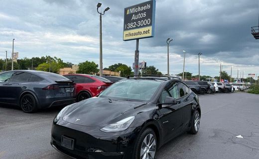 2023 Tesla Model Y Long Range