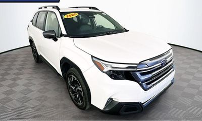 2025 Subaru Forester Limited Base