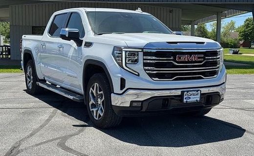 2024 GMC Sierra SLT