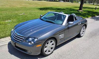 2005 Chrysler Crossfire Base