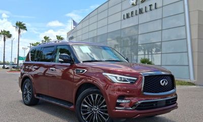 2021 Infiniti QX80 S
