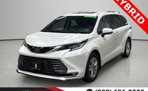 2021 Toyota Sienna XLE
