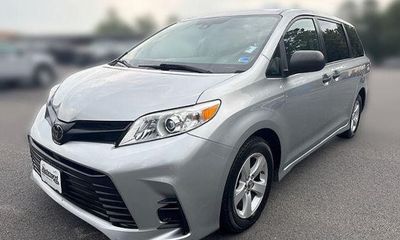 2020 Toyota Sienna D Grade