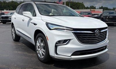 2023 Buick Enclave Premium