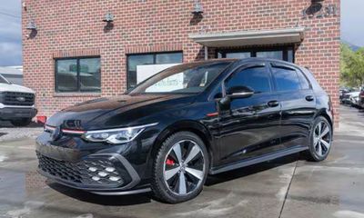 2024 Volkswagen Golf GTI 380 SE