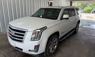 2018 Cadillac Escalade ESV Luxury