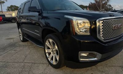 2017 GMC Yukon Denali
