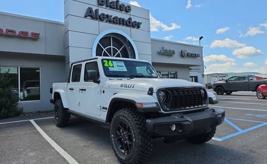 2026 Jeep Gladiator Sport