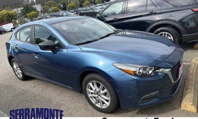2018 Mazda MAZDA3 Sport