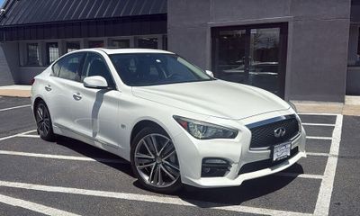 2017 Infiniti Q50 20T Premium
