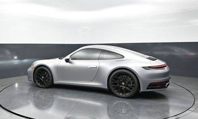 2021 Porsche 911 Carrera 4